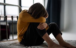 ۶ روش برای کمک‌کردن به کسانی که درگیر اختلال استرس پس از سانحه هستند – قسمت دوم