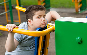 چاقی کودکان ارتباط نزدیکی با خطر اضطراب ، افسردگی ، مرگ زودرس دارد.